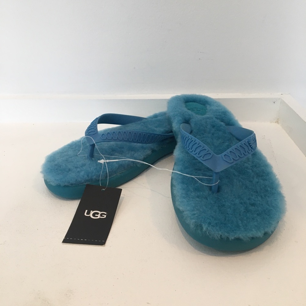 UGGS “fluffie” flip flops